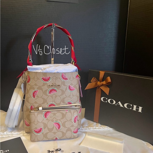 ❤️SOLD❤️❤️❤️Coach Town Bucket Bag Set - Picture 8 of 13